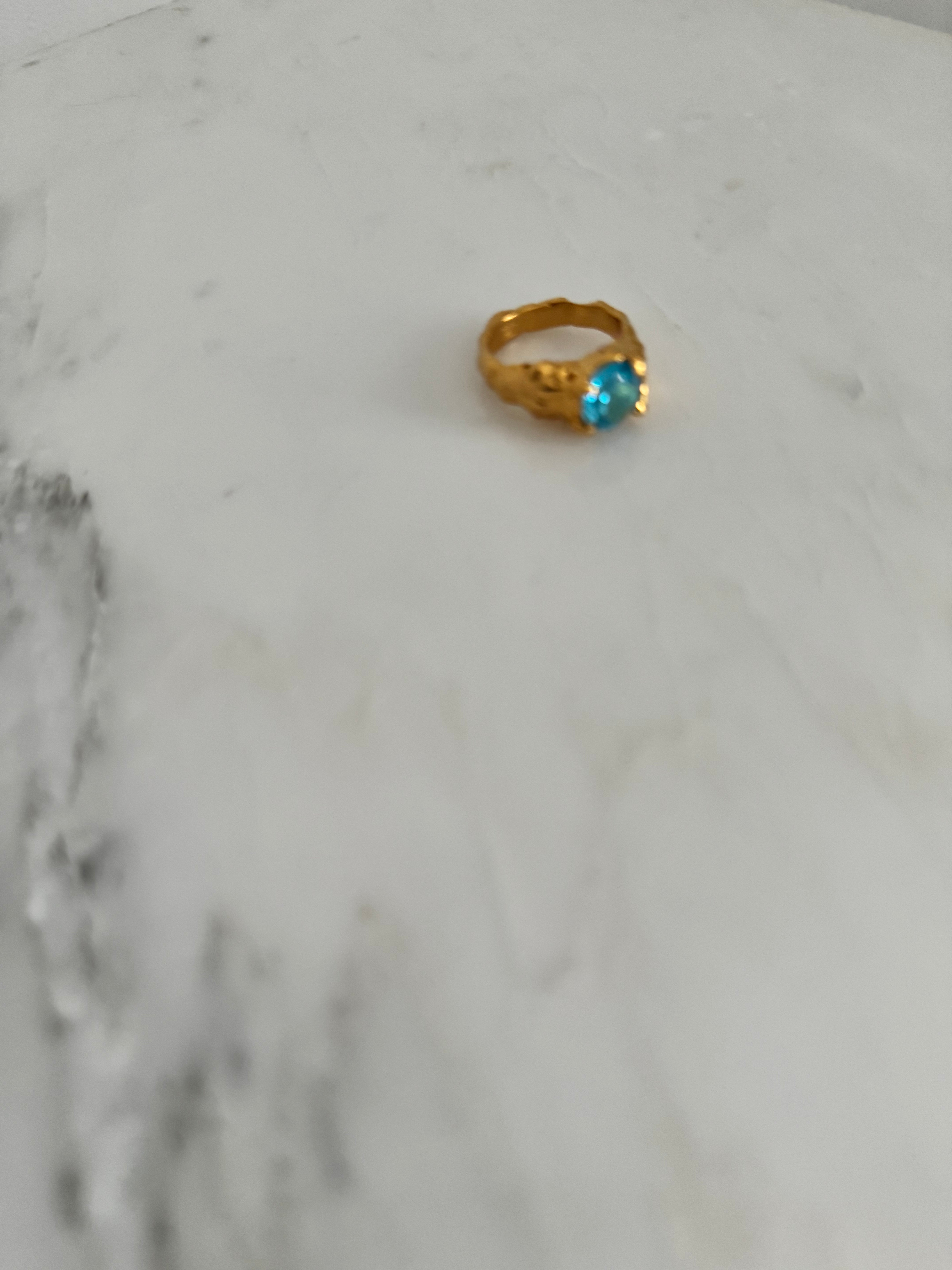 Raw topaz ring - strength & clarity