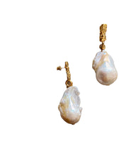Load image into Gallery viewer, Earrings WHITE DREAMS