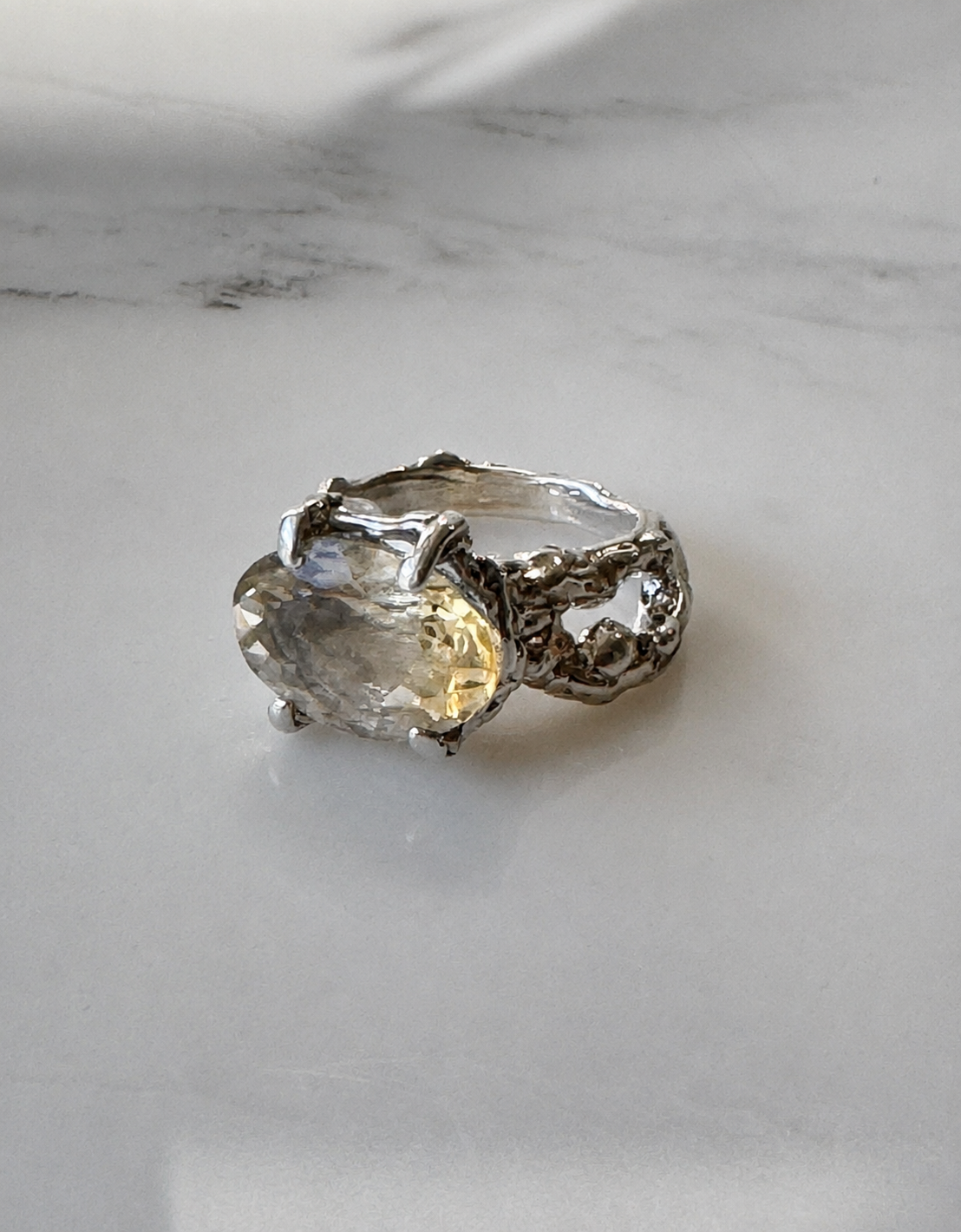 Ring 016