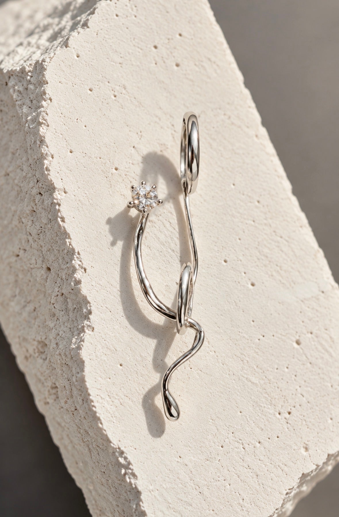 Ear cuff Trace