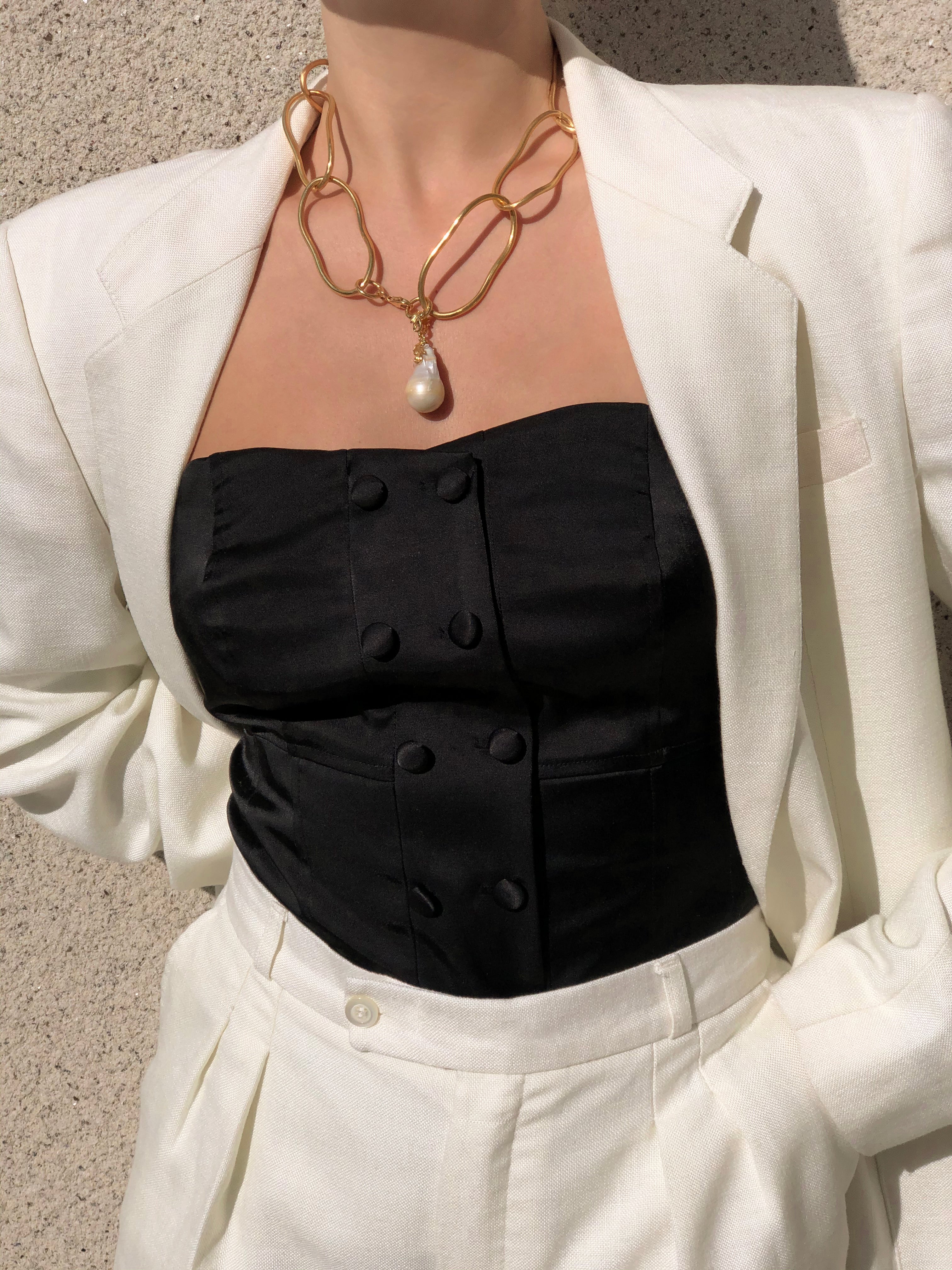 Necklace Girl with the pearl