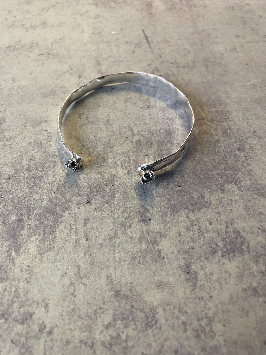 The Set of 2 Bracelets LOVING SMILE