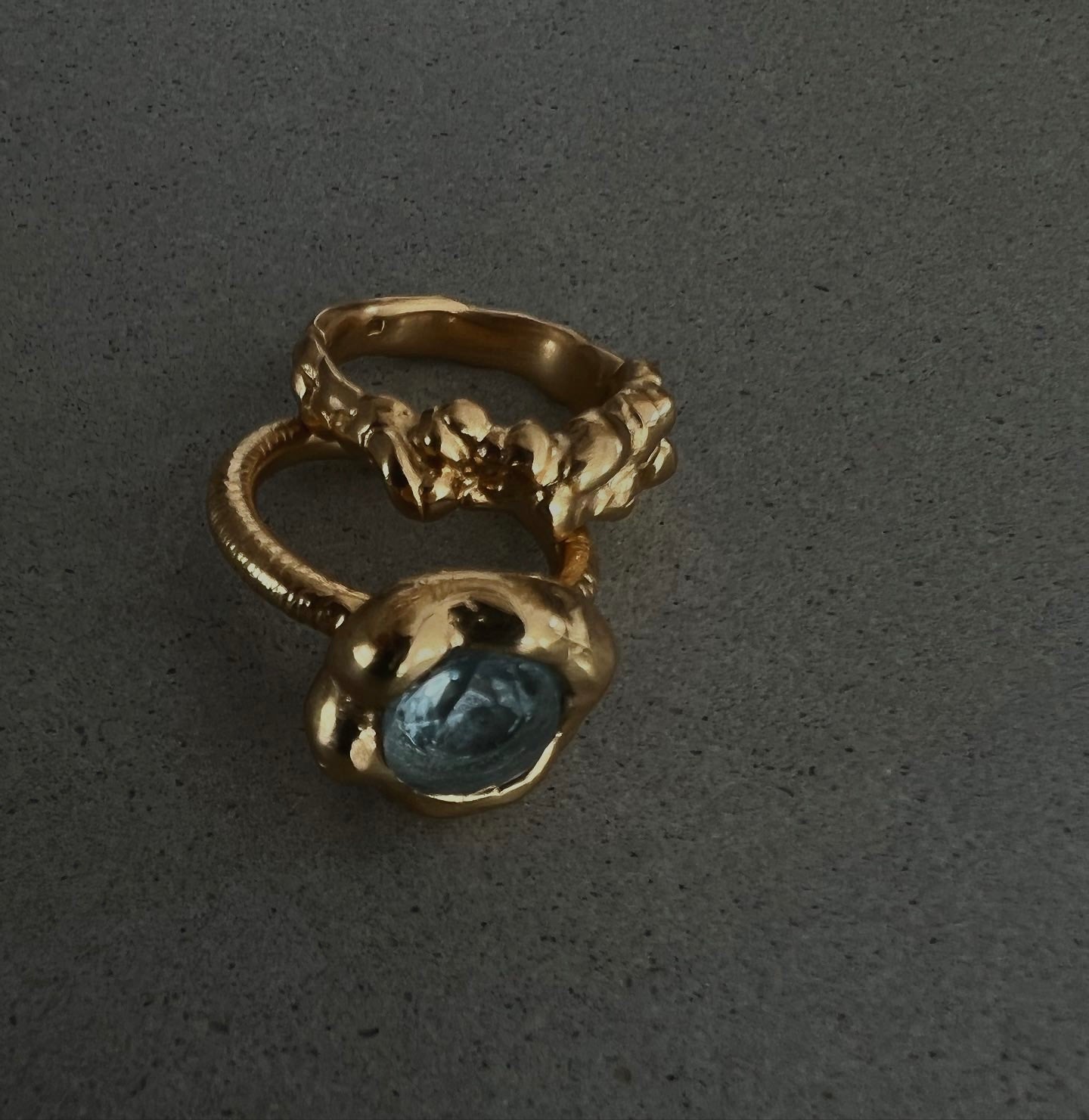 AMBRA Ring With Blue Topaz