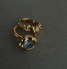 Load image into Gallery viewer, AMBRA Ring With Blue Topaz