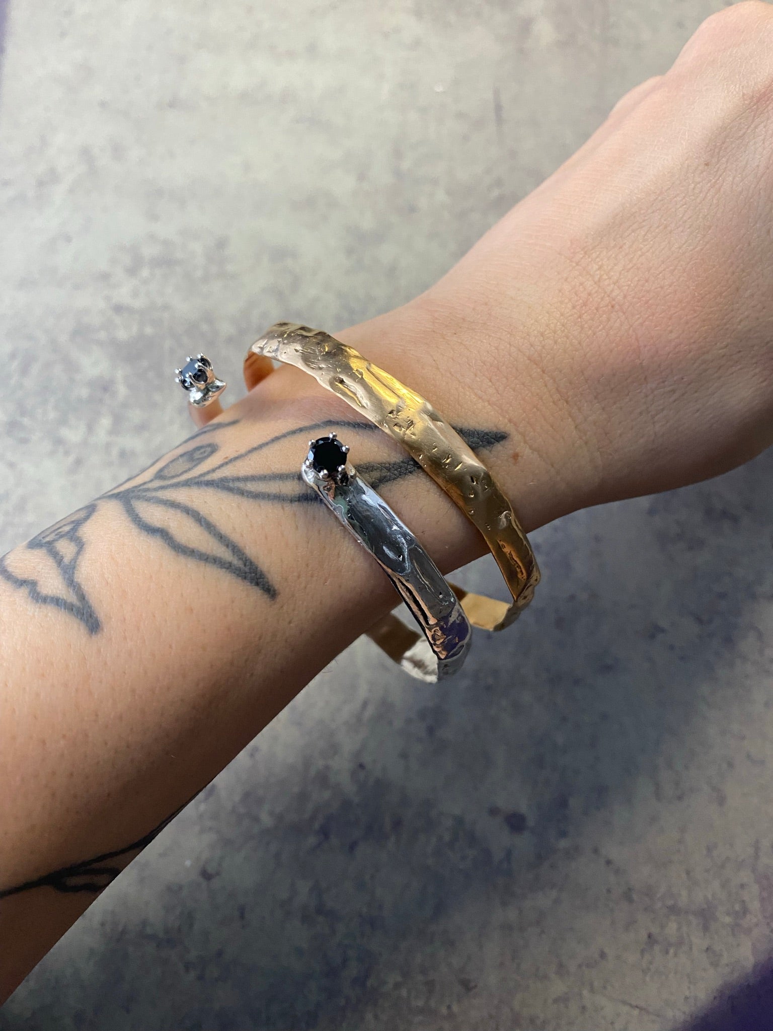 The Set of 2 Bracelets LOVING SMILE